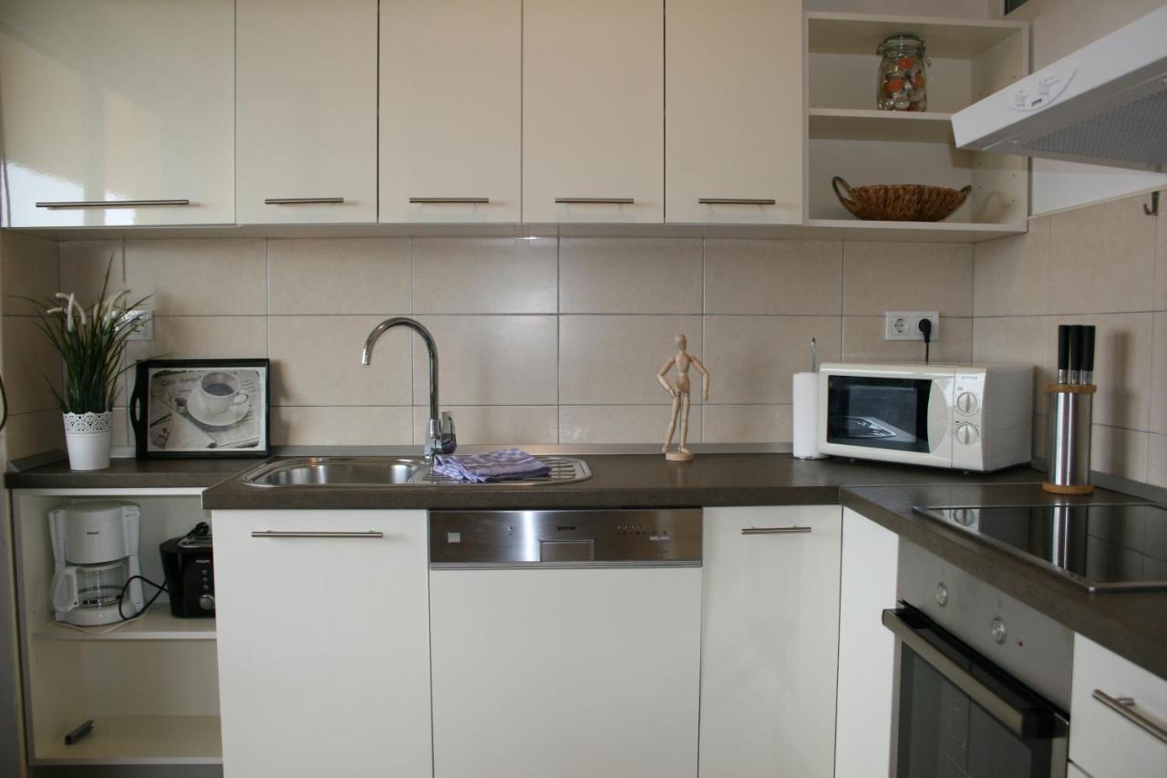 Apartments Suha Punta - Villa Babalonija Kampor ภายนอก รูปภาพ
